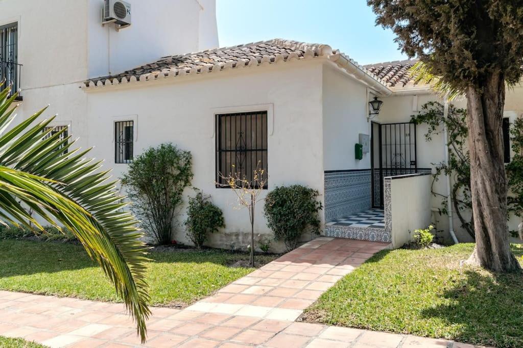 Oasis 16 Apartment Nerja Exterior photo