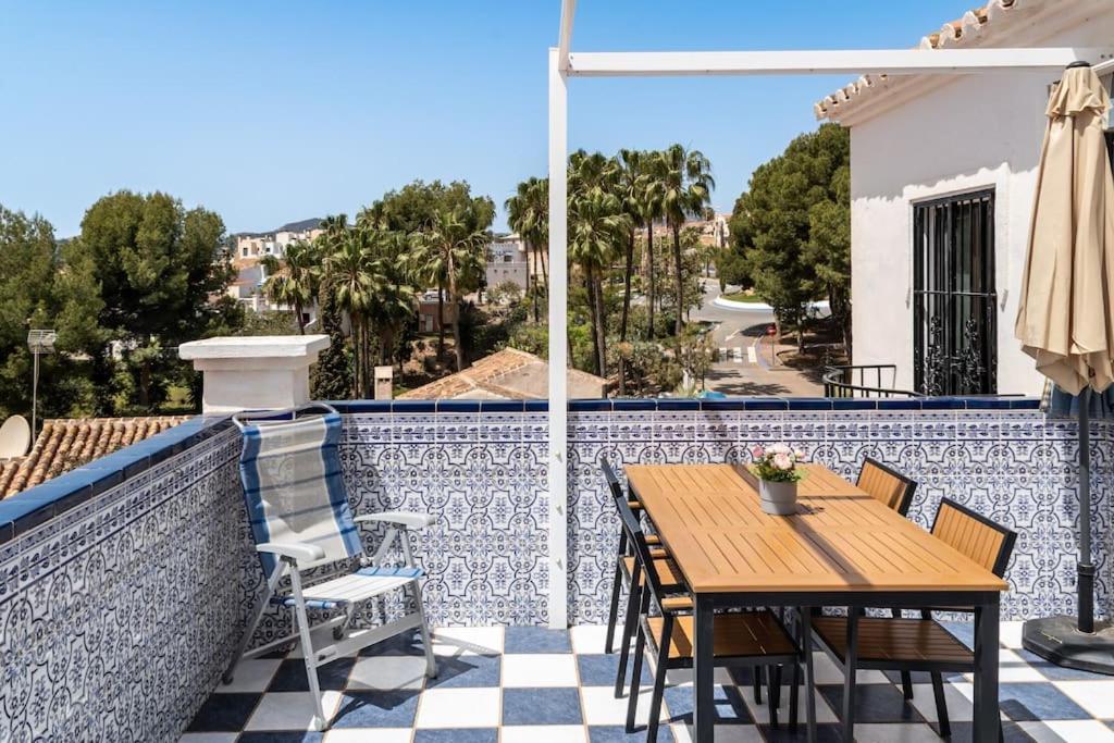 Oasis 16 Apartment Nerja Exterior photo