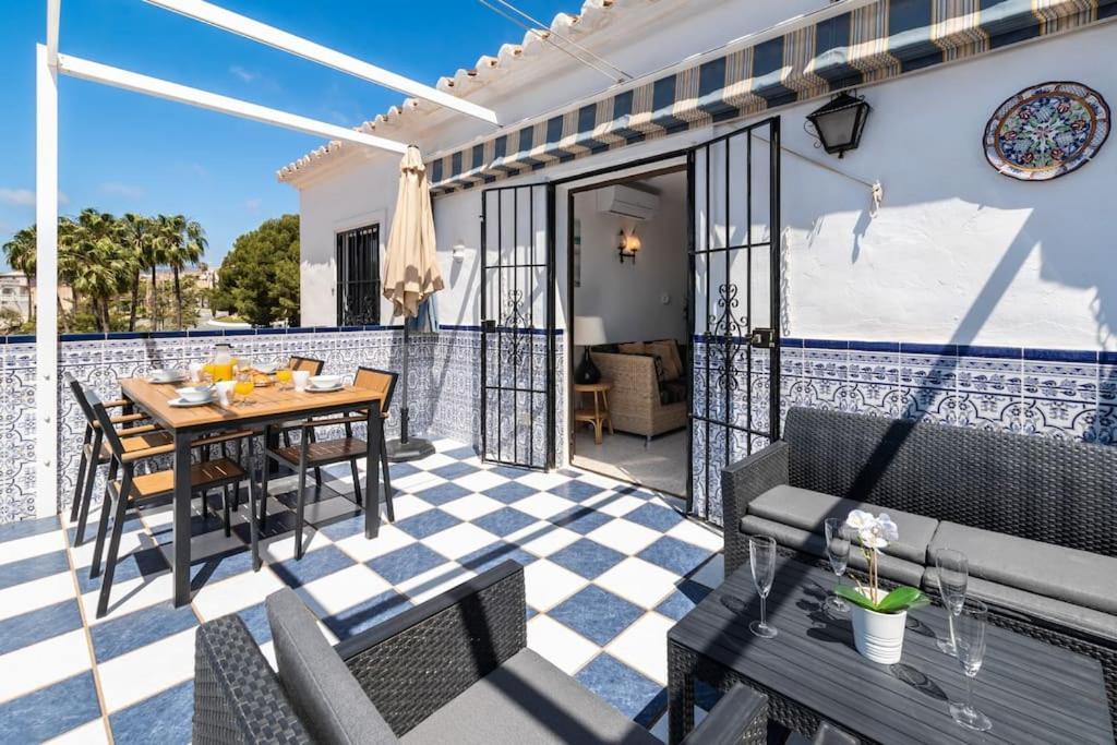 Oasis 16 Apartment Nerja Exterior photo